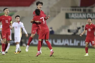 国足VS阿曼球票标价为87元 阿联酋当地华人可营造主场氛围