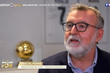 法国足球主编：金球奖得主已经知道了这个消息，他很高兴 