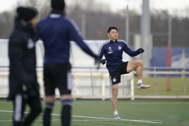 日媒报道：李磊在草蜢拿顶薪，而两名日本球员的年薪还低于J联赛时期