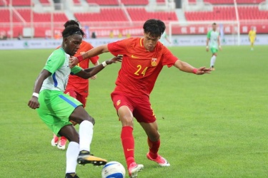 中国球员为什么不留洋？中国球员为什么不去欧洲踢球？