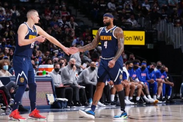 NBA季后赛首轮G5：考辛斯12中8得到19分