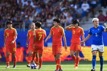 中国女足战平日本女足，获得东亚杯亚军