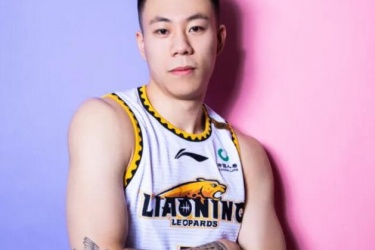 辽宁男篮对张镇麟进行了预注册，他将继续留在美国寻求进入NBA的机会