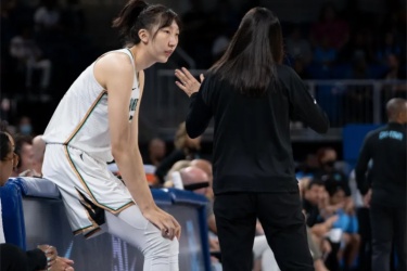 韩旭仅出战6分钟自由人输给了天空队，韩旭结束了今年的WNBA