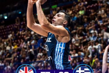 男篮欧锦赛：希腊以93-77轻取英国，字母哥未出战