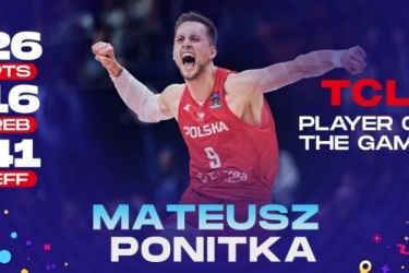 又是这个男人！波兰球员波尼特卡在和斯洛文尼亚的八强淘汰赛中取得了三双数据